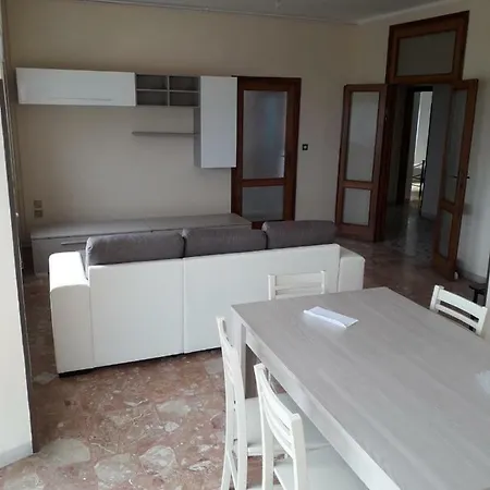 Casa Amelia * غارنانو