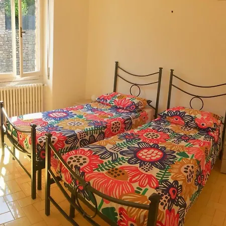 Casa Amelia * غارنانو